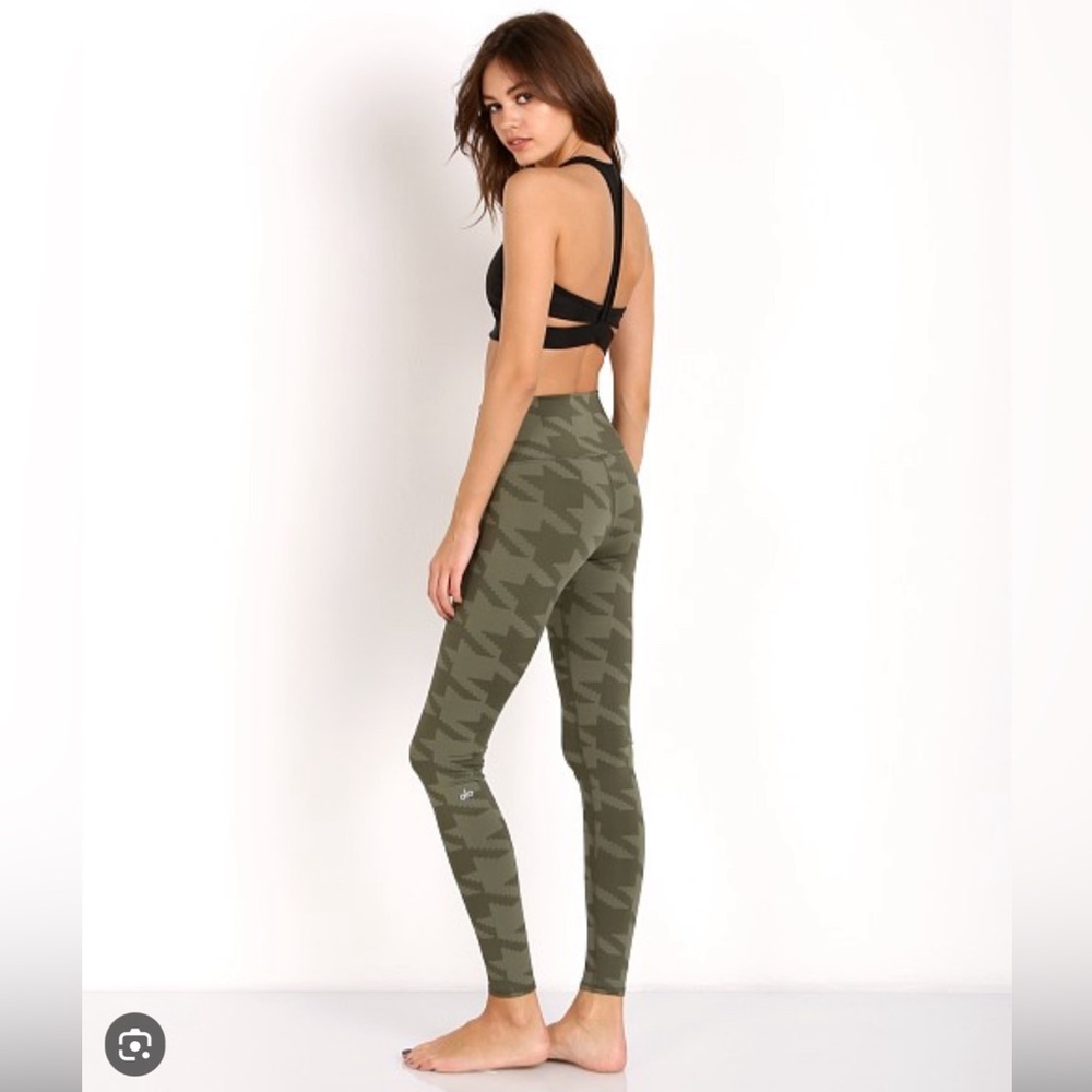 Alo Yoga High Waist Jungle Green Houndstooth Legging - Medium